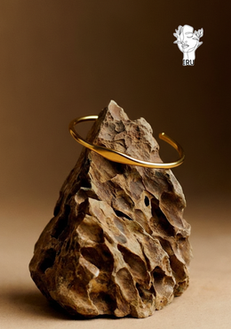 Oval Alloy Bangle with Laser Engraving