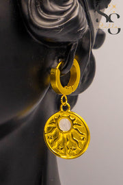 Sun White Shell Stud Earrings