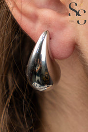 حلق دمعة وسط