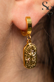 Framed Star Stud Earrings