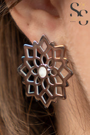 Hollow Flower White-Shell Earrings