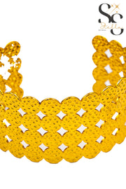 أسورة دوائر منقرشة 