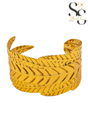 Engraved Leaf Bangle
