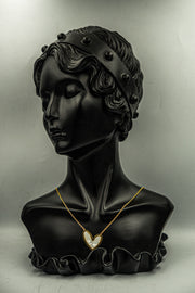 سلسلة قلب صدف أبيض مائل صغير 